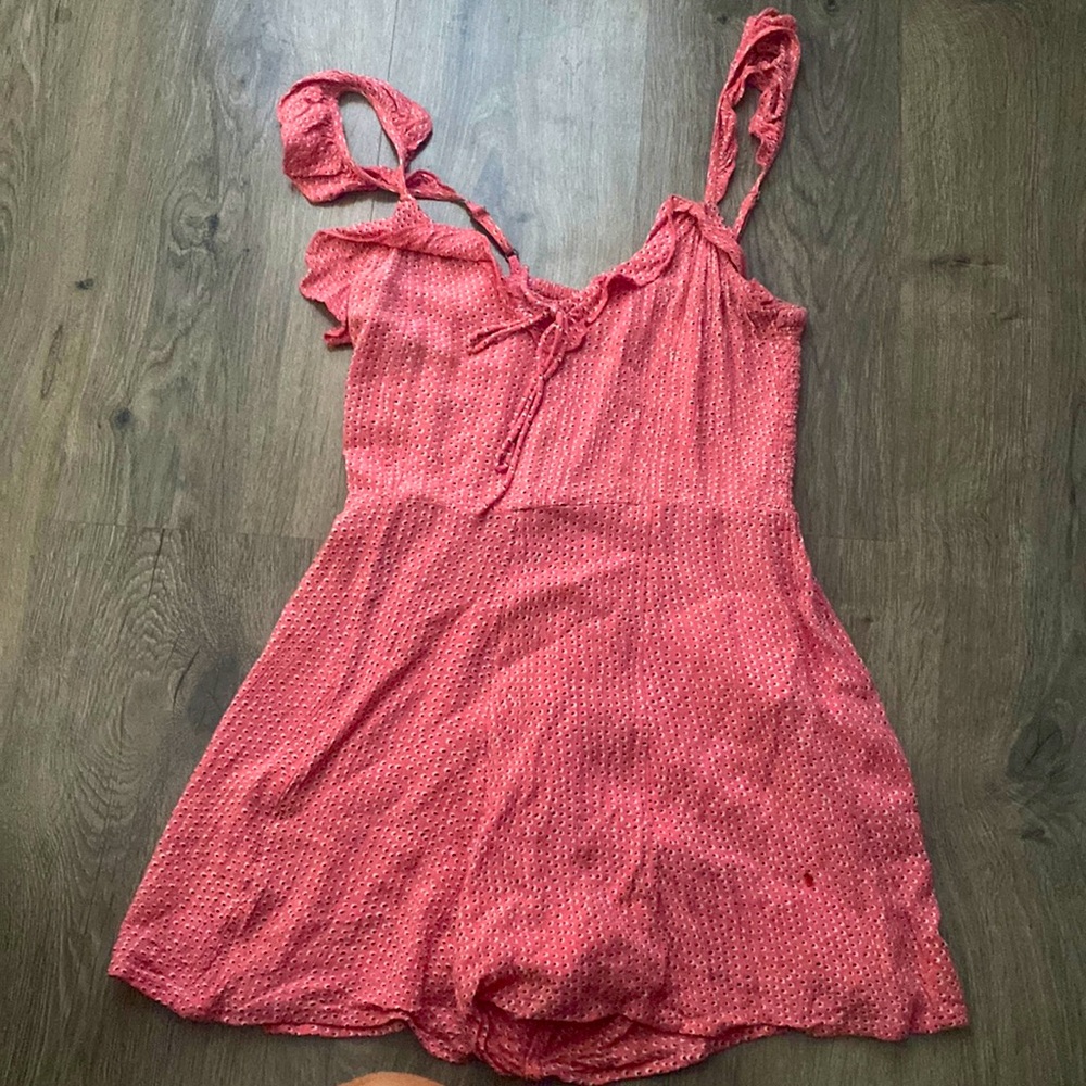 cute pink billabong romper💖